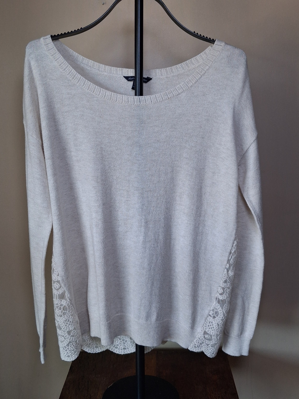American Eagle Women's Lightweight Ivory Sweater W/Lace Back; Size M